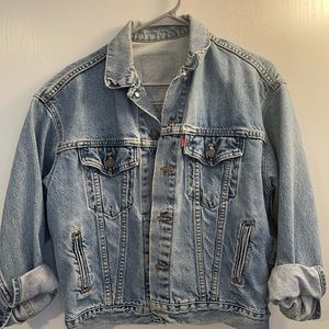 Vintage Levi’s Jean Jacket (80s)